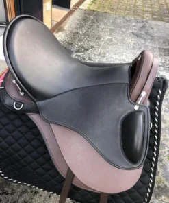 Sommer Spirit Distanz Schwarz-Moro 17.5“ Wanderreitsattel [NEU]